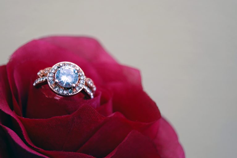bague fleur rose